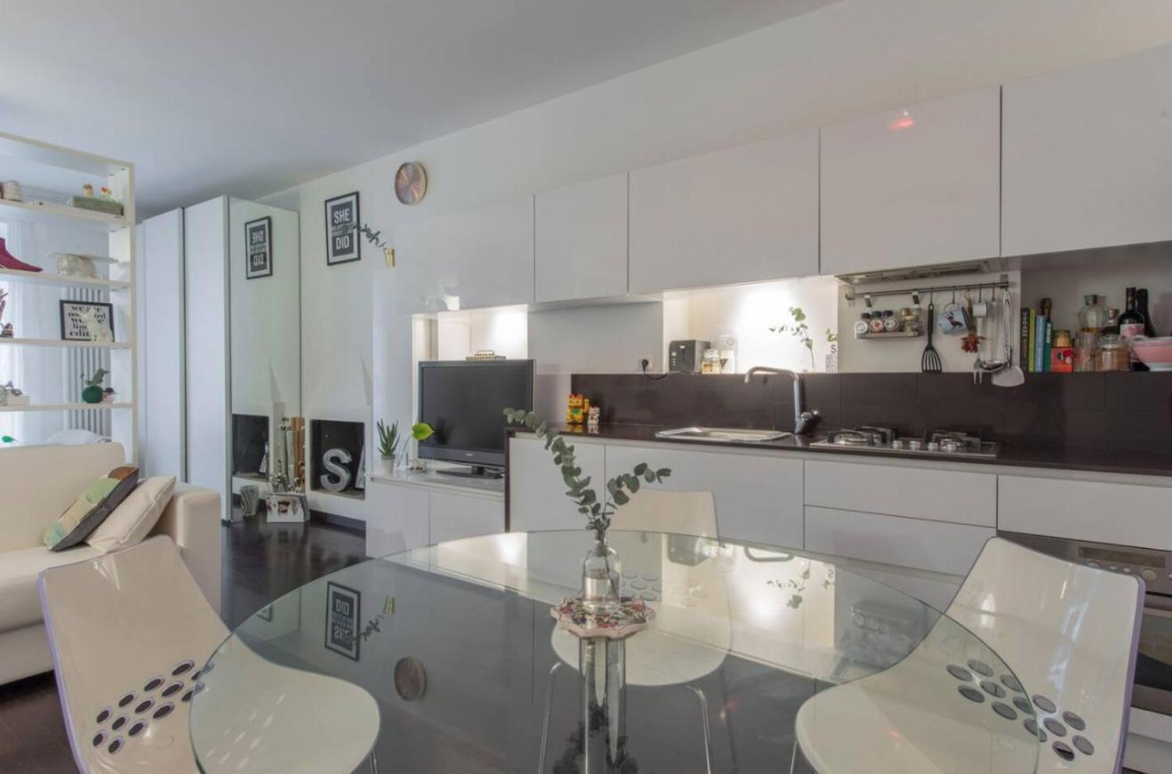 Lovely Apartment In The Heart Of Милан Экстерьер фото